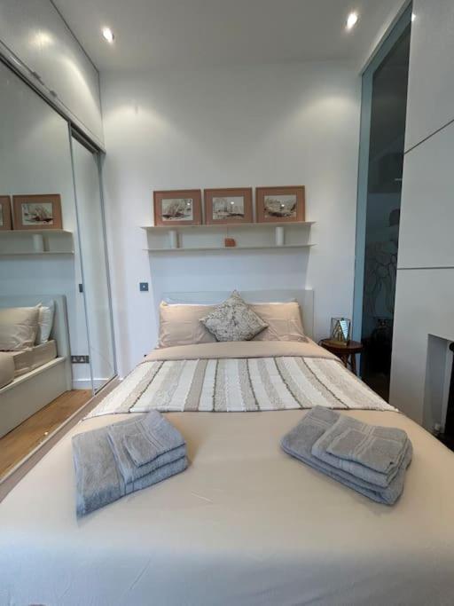 Modern 1-bedroom Flat On The Avenue Londra